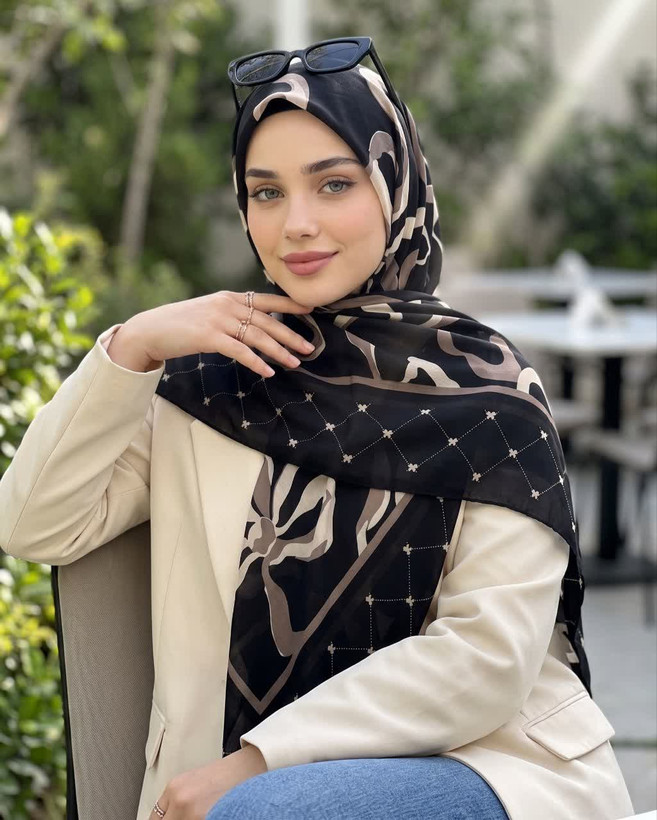 روسری نخی قواره 120 کد 136