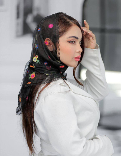 مینی اسکارف گل ابریشم دور دانتل