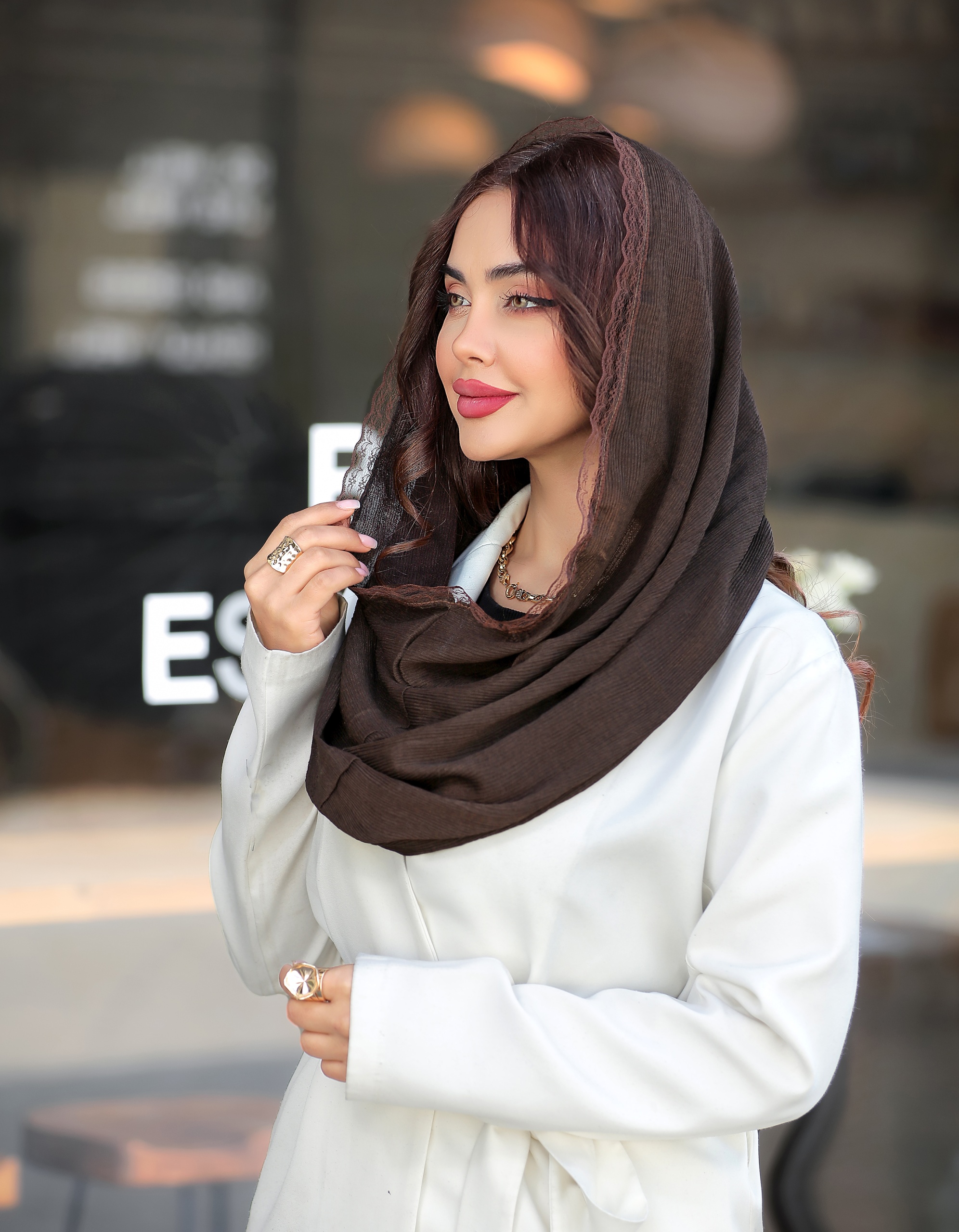 شال رینگی دور دانتل