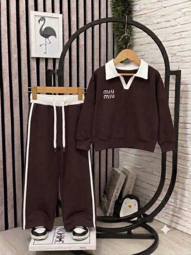 ست MIU MIU