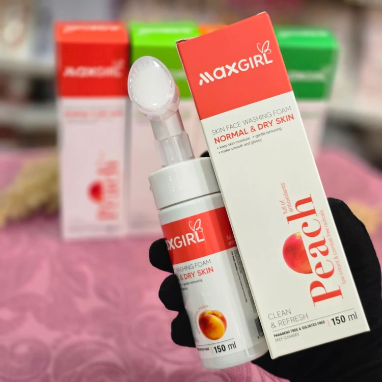 فوم پاک کننده ارایش براشدارMAX GIRL