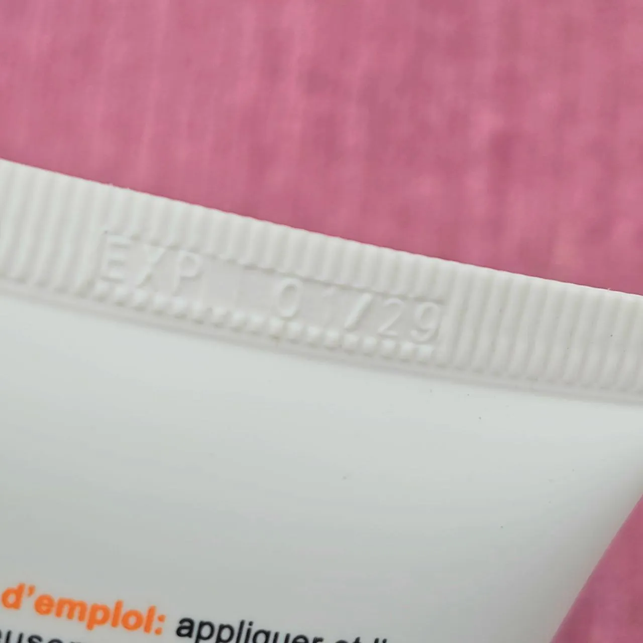 ضدآفتاب هلال طلایی بی بی گارنیر SPF50