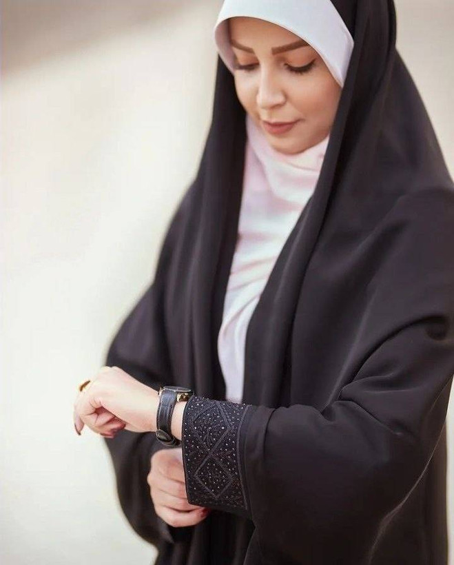 فروش ویژه چادر دانشجویی (کرپ حریر الاسود)